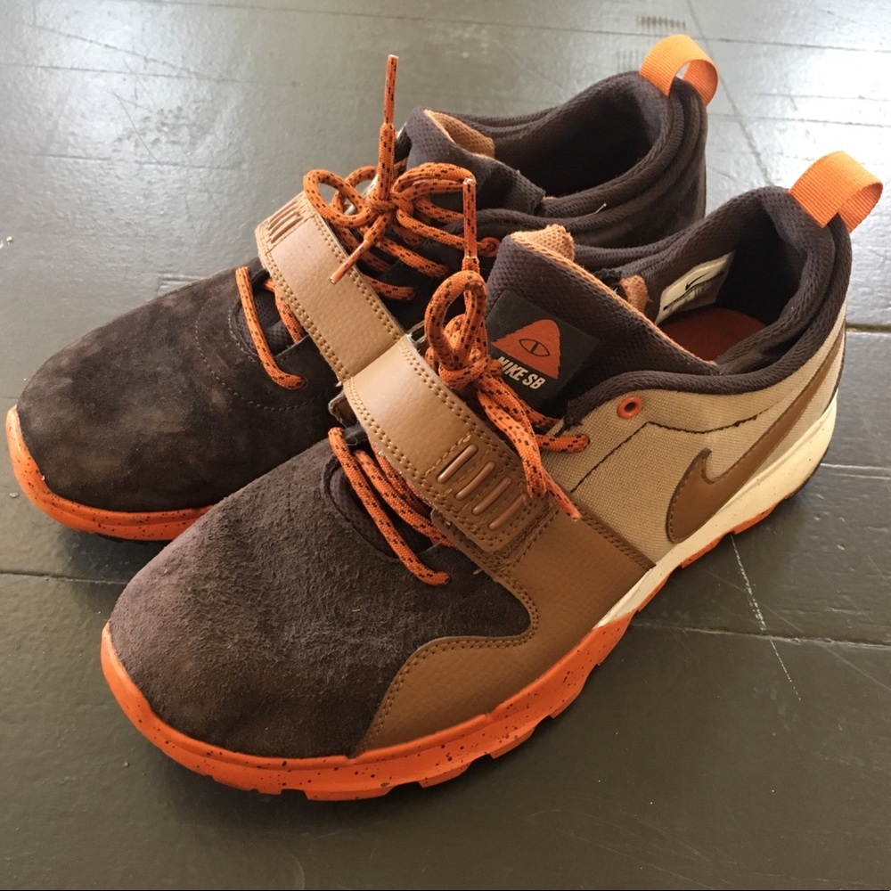 Nike poler